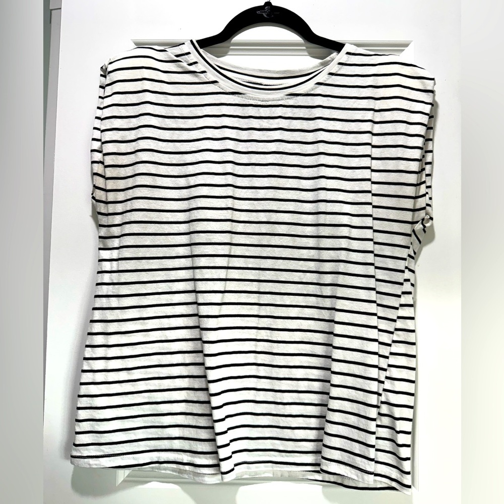 Hayden black and white dress top cropped sleeves size small